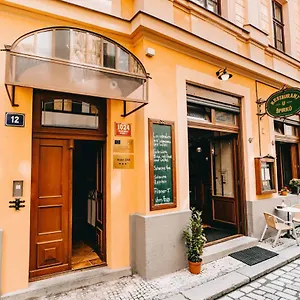 Dar 3*, Praga República Checa